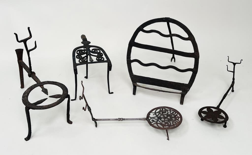 Estate Group Five Iron Hearth Trivets/Broilers (1 of 6)