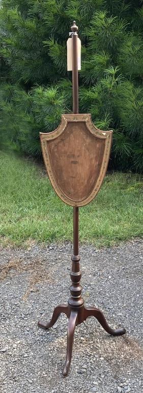 Federal Mahogany Pole Screen (1 of 6)