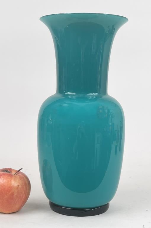 Venini Opalini Art Glass Vase (1 of 5)
