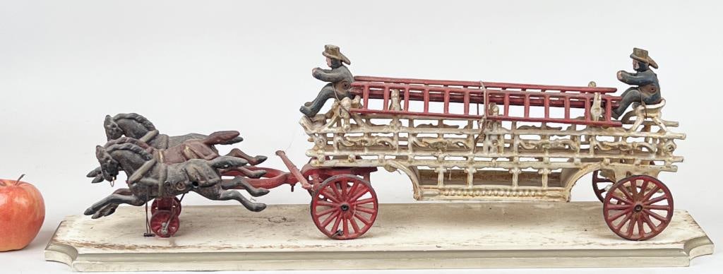 Three Horse Cast Iron Fire Wagon (1 of 6)