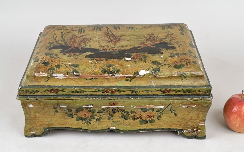 Continental Gesso Paint Decorated Box (1 of 10)