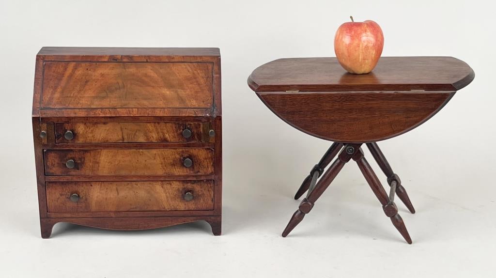 Two Antique English Miniature Furniture Items (1 of 8)