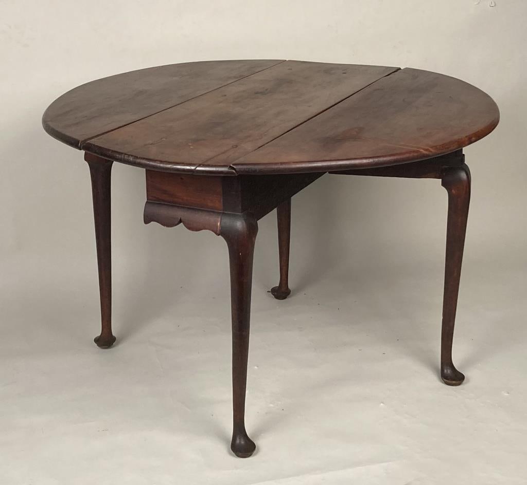 Queen Anne Figured Maple Drop Leaf Dining Table (1 of 12)