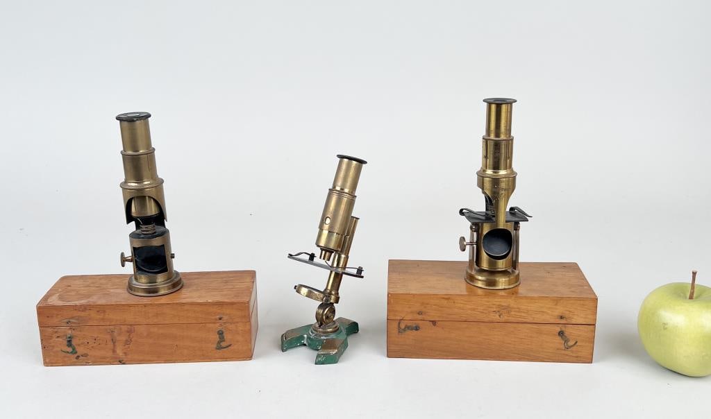 Group Small Sized Microscopes (1 of 11)