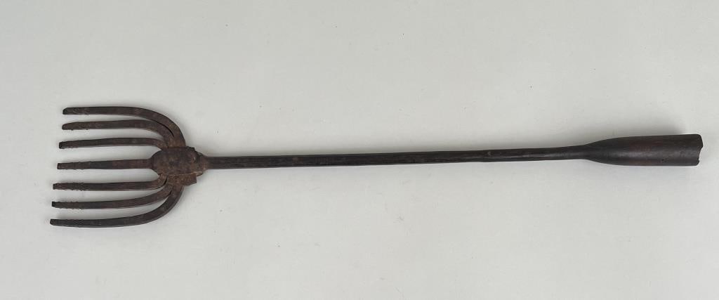 Hand Wrought Iron Eel Spear (1 of 6)