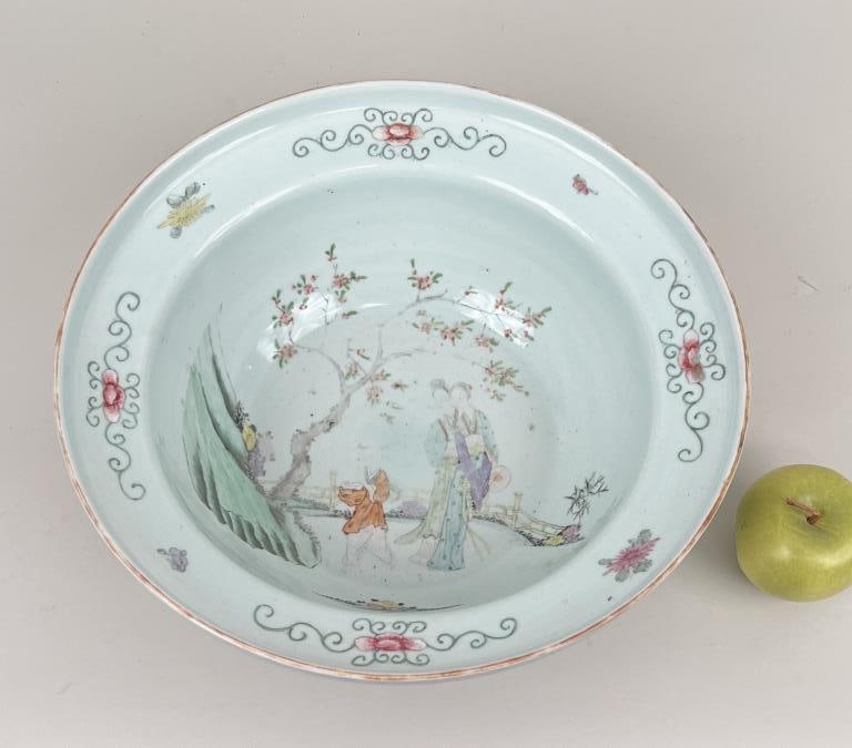 Large Chinese Porcelain Basin (1 of 10)