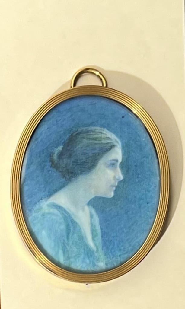 Oval Portrait Miniature Of Lady, Gold Tone Frame (1 of 5)