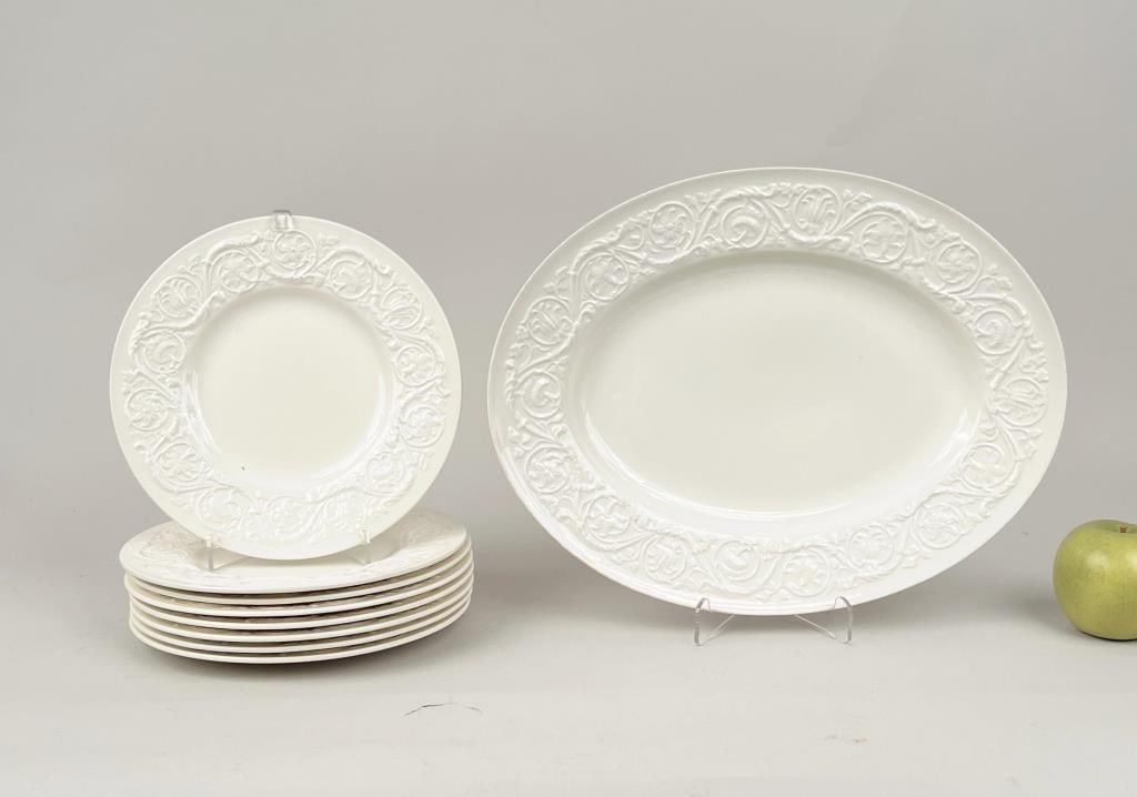 Set Eight Wedgwood "Patrician" Plates, One Tray (1 of 5)