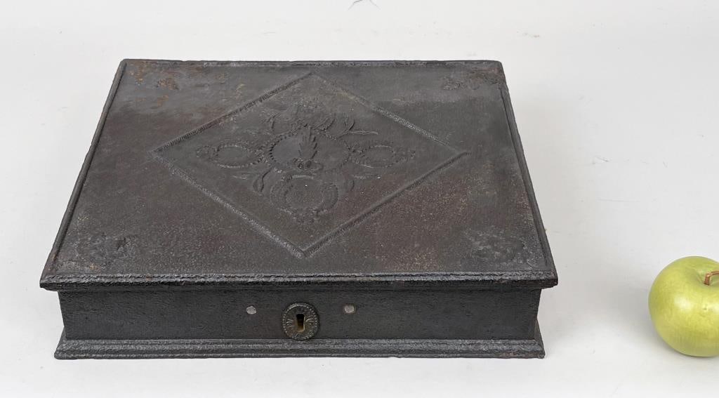 Continental Cast Iron Document Lock Box (1 of 6)