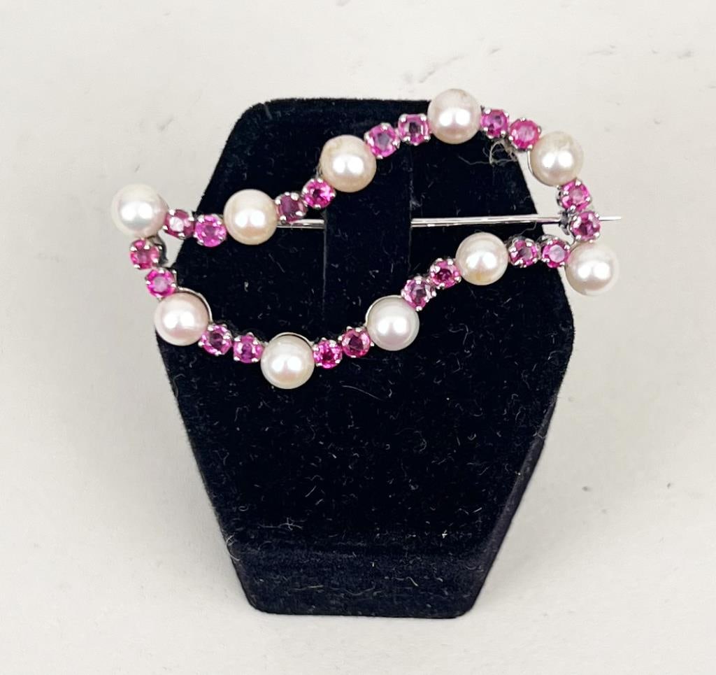 Ruby & Pearl Brooch (1 of 4)