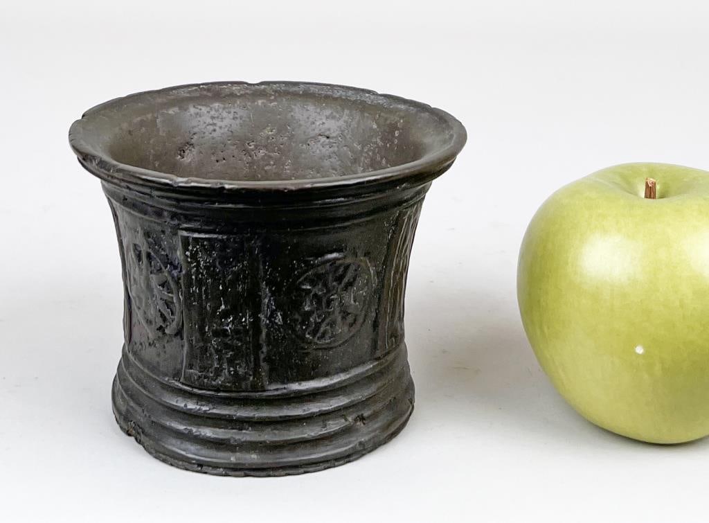 Early Bronze Mortar (1 of 7)