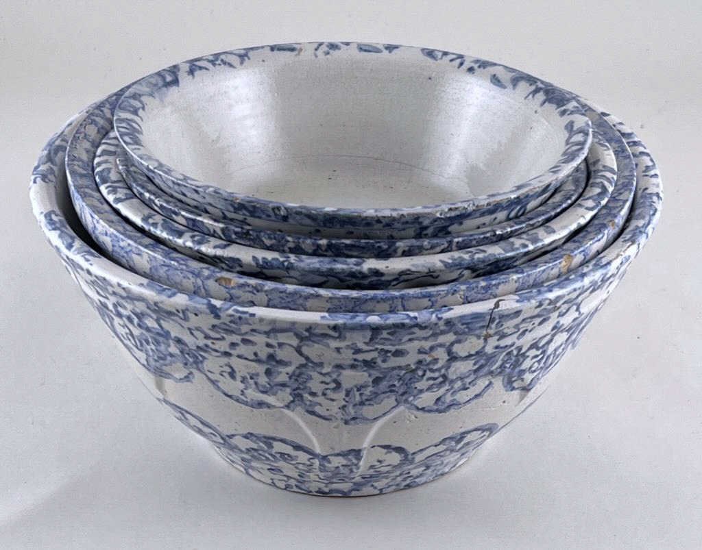 Five Nested Spongeware Mixing Bowls (1 of 4)