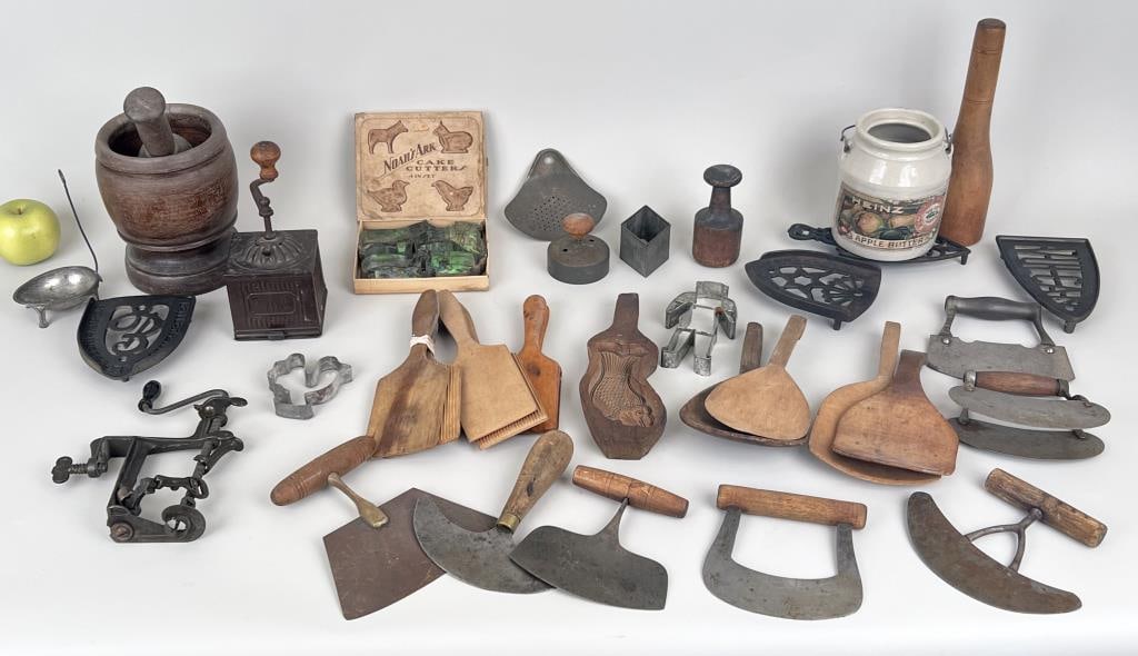 Group Antique Primitive Kitchen Implements (1 of 4)