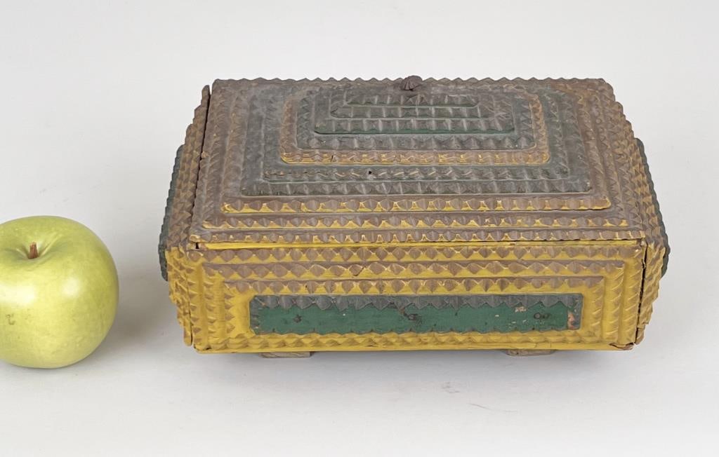 Yellow Painted Tramp Art Box (1 of 7)