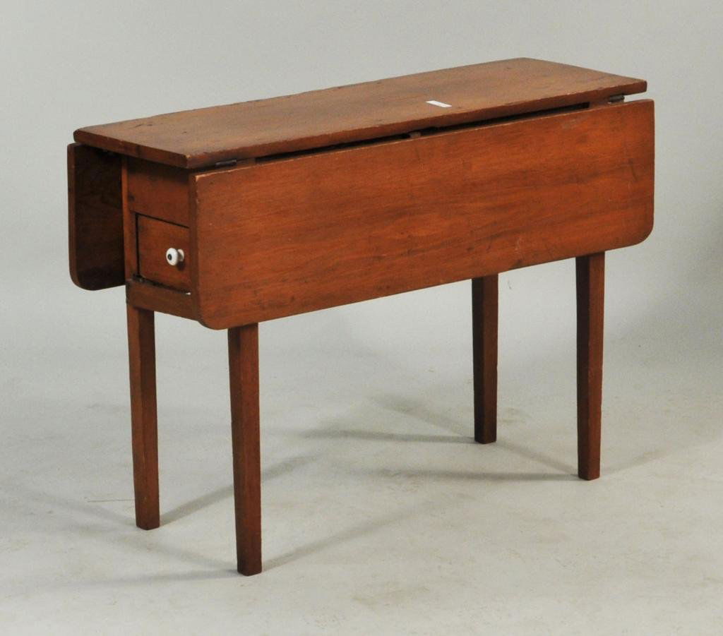 Primitive American Country Drop Leaf Table: Primitive American country hepplewhite drop leaf table. 22 1/4" high, 26 1/4" wide (leaves up), 11 1/4" wide (leaves down), 31 1/4" deep.