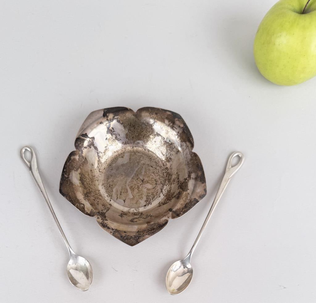Tiffany & Co Sterling Dish & Spoons (1 of 5)