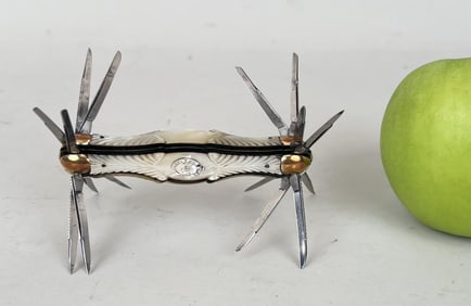 Victorian MOP Sixteen Blade Pocket Knife
