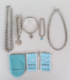 Group Tiffany & Co Jewelry