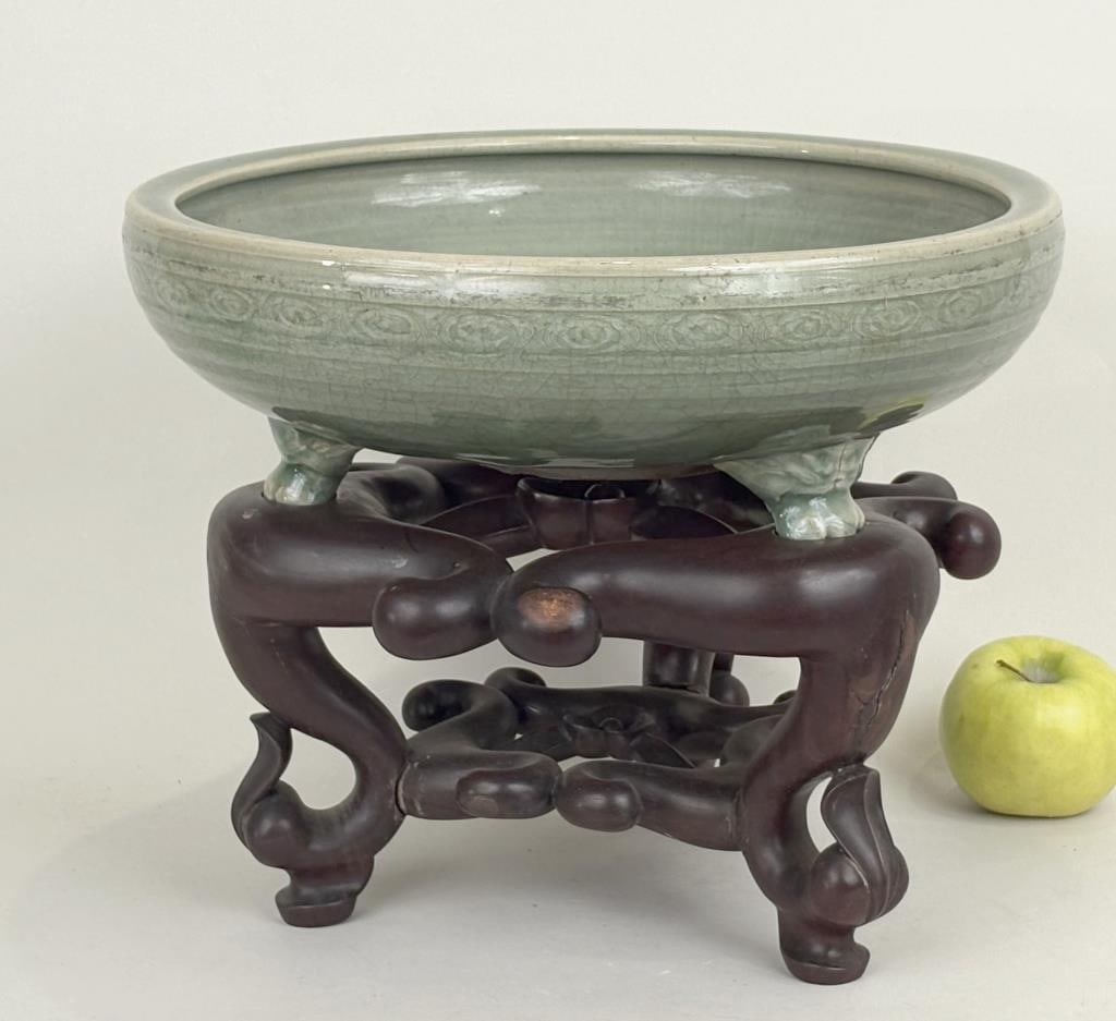 Chinese Celadon Footed Bowl, Carved Wood Stand (1 of 13)