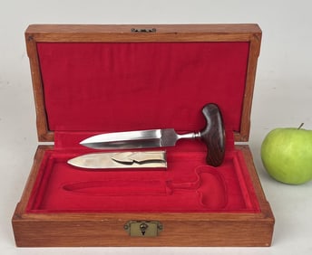 Robert Hayes, Push Dagger w/ Metal Sheath