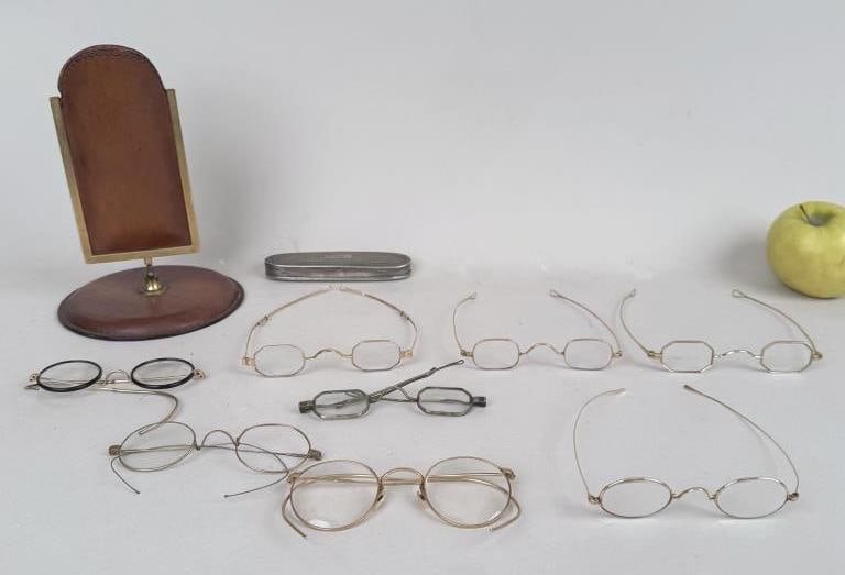 Collection Eye Glasses, Gold & Gold Filled (1 of 9)