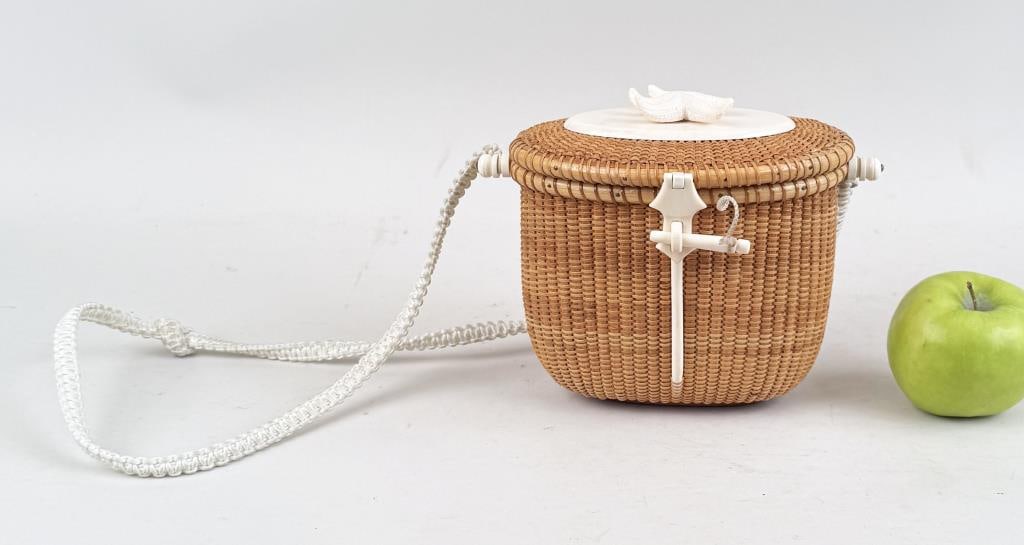 Terry Sylvia Nantucket Friendship Basket (1 of 9)