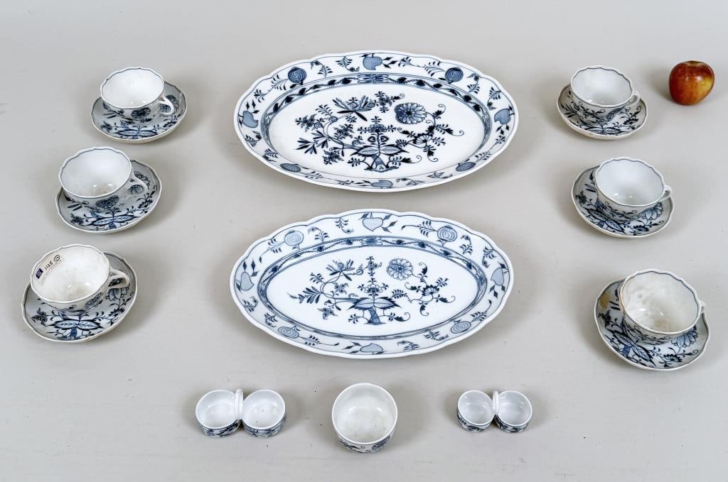 Group Assorted Meissen Blue Onion Porcelain (1 of 8)