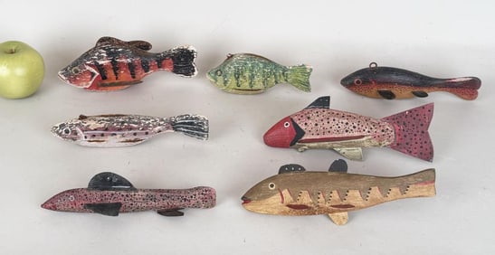 Group Vintage Carved/Painted Fish Lures