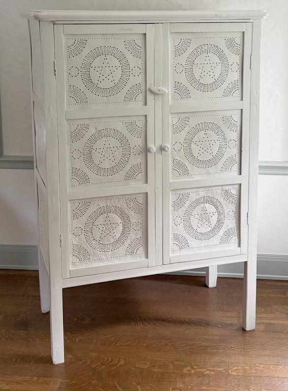 White Painted Vintage Country Pie Safe (1 of 6)