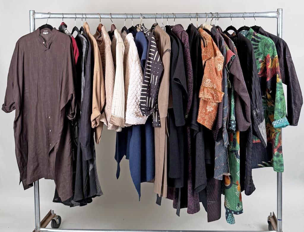 Group 20 Avant Garde Women's Sweaters & Tops (1 of 13)