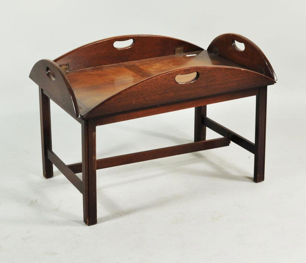 Chippendale Style Butler's Tray Table: Chippendale style butler's tray table, 20th C. 21 1/2" high, 31" wide, 21" deep