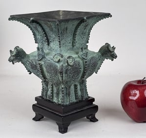 Chinese Archaistic Style Oxidized Bronze Vessel