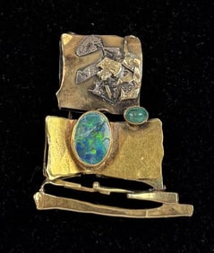 Janiye Multi Karat Gold Brooch