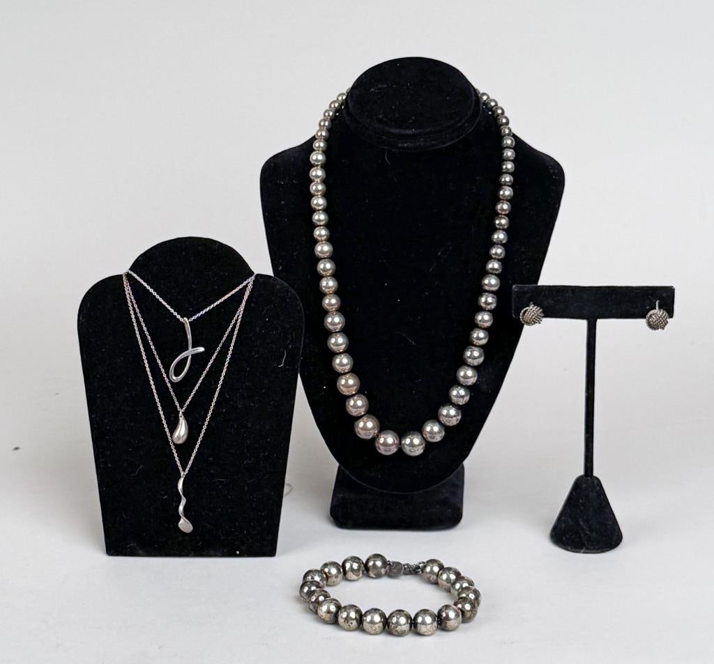 Six Tiffany & Co. Sterling Jewelry Accessories (1 of 7)