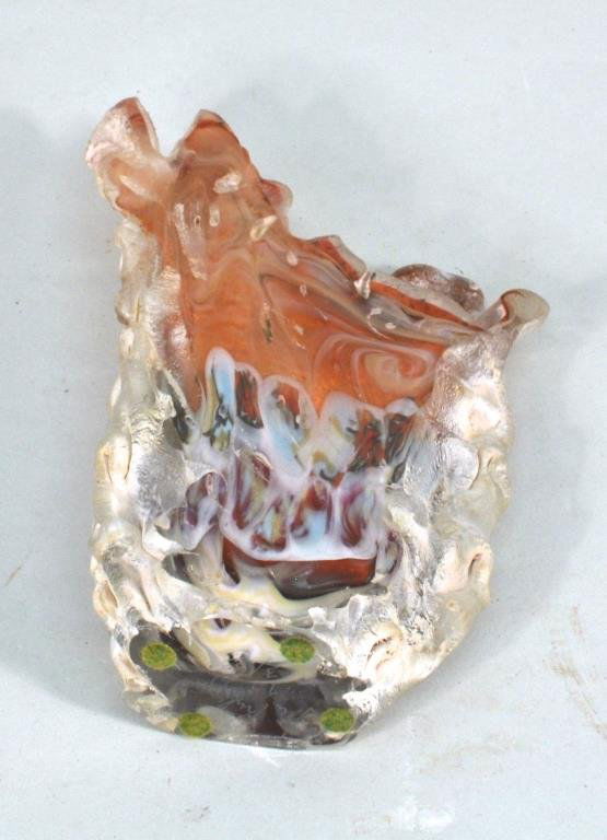 Jon Kuhn, Art Glass Vase: Jon Kuhn (Amer. 20th C.), art glass vase, incised on base Jon Kuhn MS 21 3/83. 7" high, 4 1/2" wide.