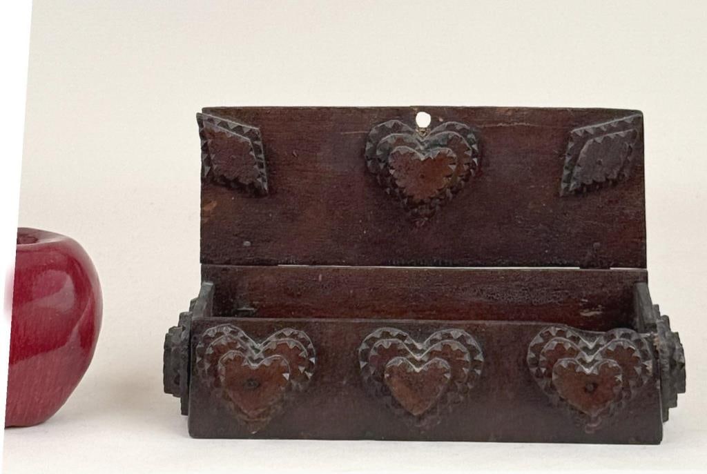 New Jersey Tramp Art Wall Hanging Tray (1 of 7)
