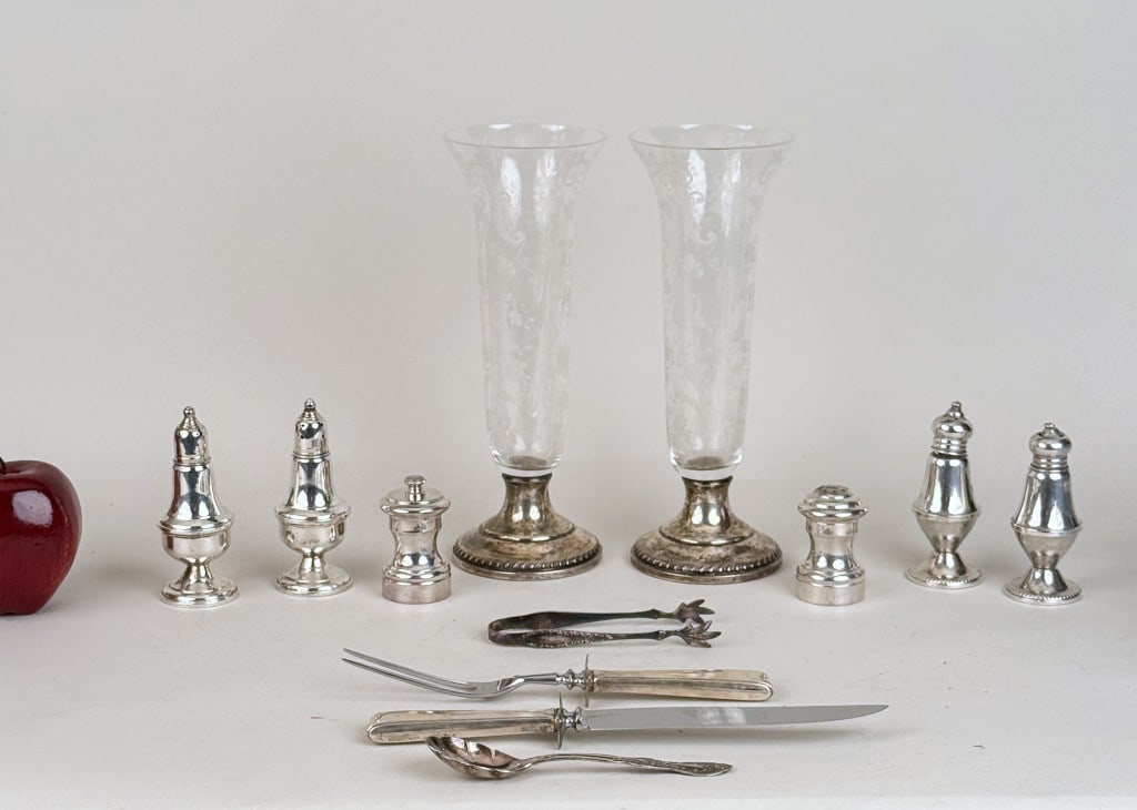 Eight Sterling Table Accessories (1 of 8)