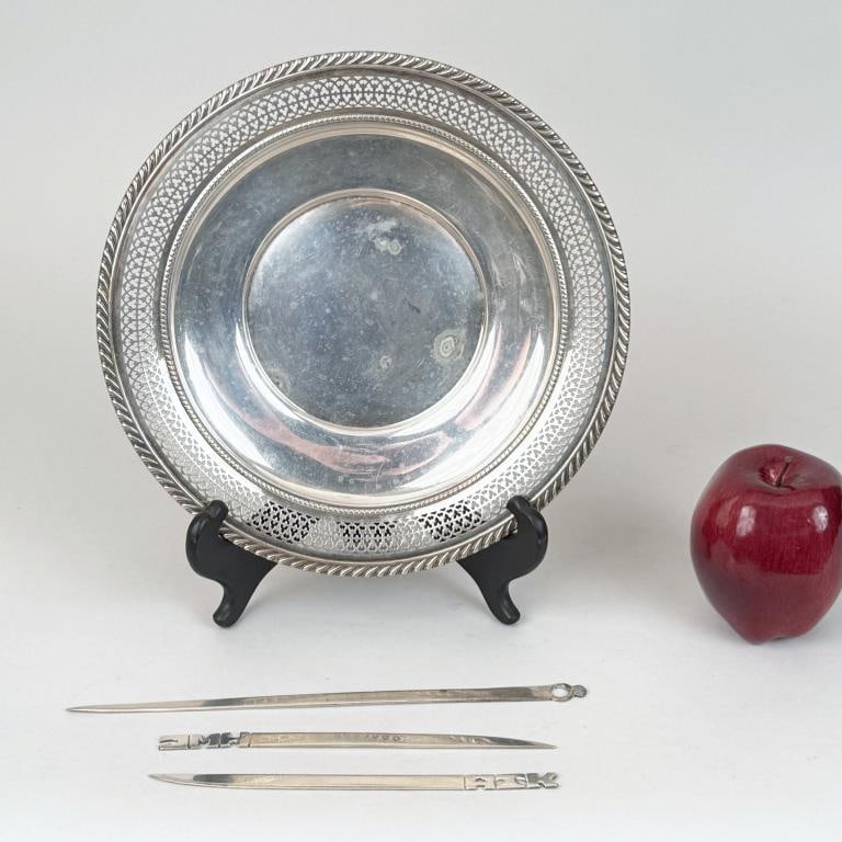 Gorham - JE Caldwell Sterling Pierced Edge Plate (1 of 10)
