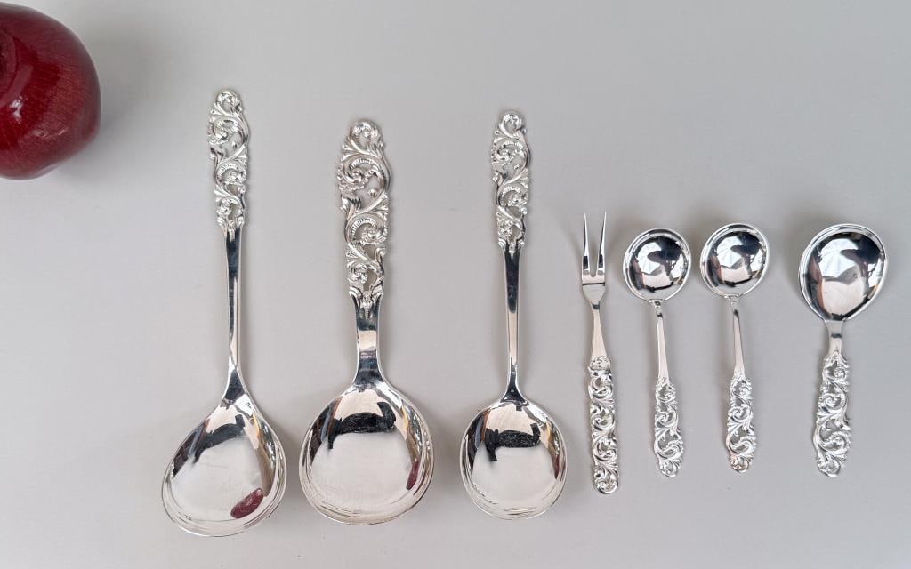 Group Seven Mylius Silver Serving Pieces (1 of 4)