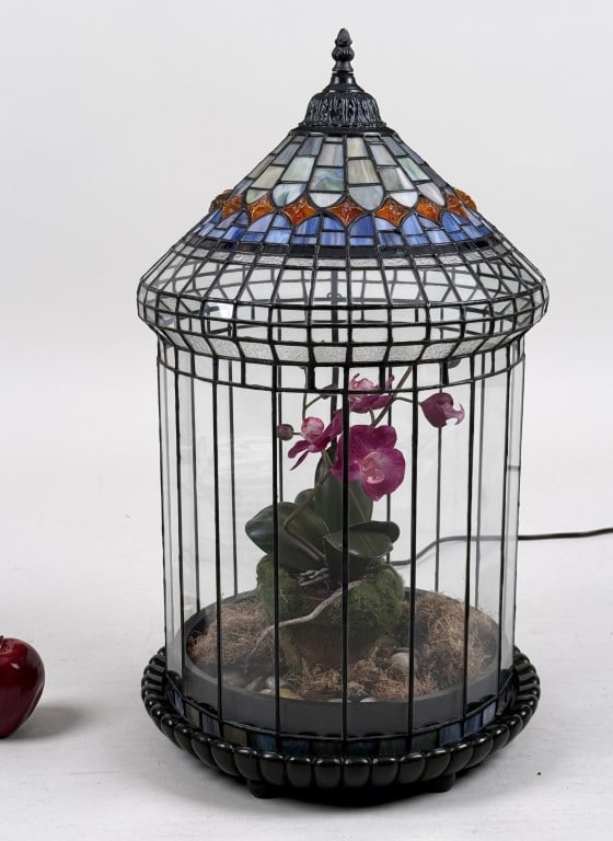 Tiffany Style Stained Glass Terrarium (1 of 4)