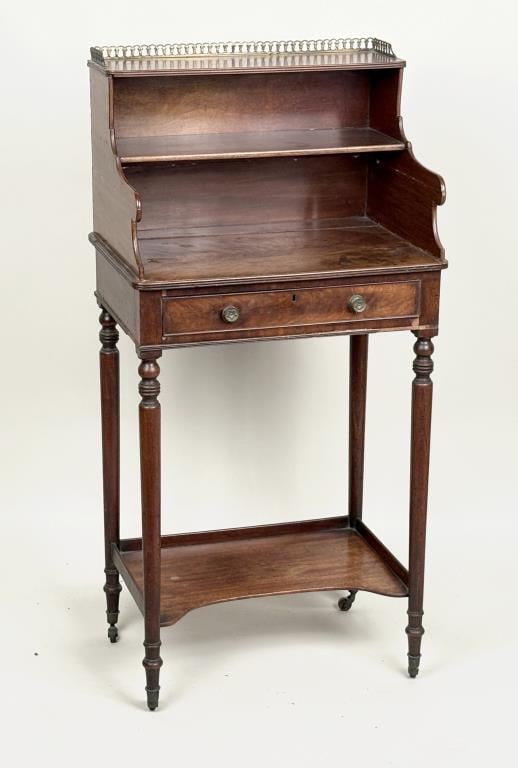 English Sheraton Mahogany Ladies' Escritoire (1 of 17)