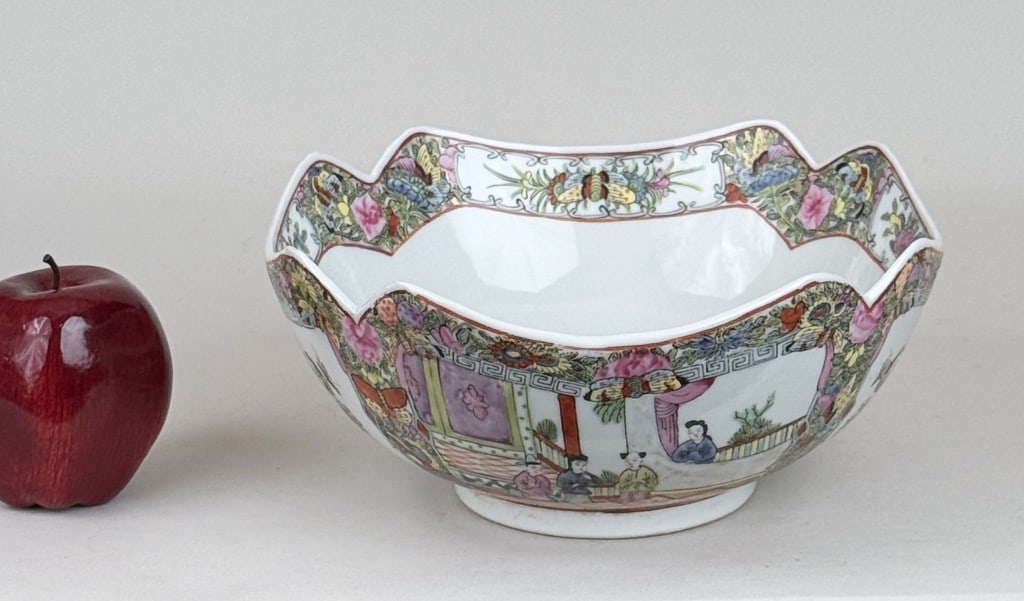 Chinese Famille Rose Salad Bowl (1 of 9)