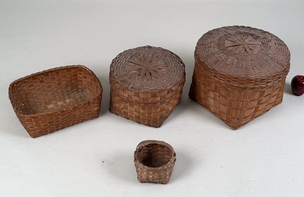 Group Four Native American Woven Baskets (1 of 11)