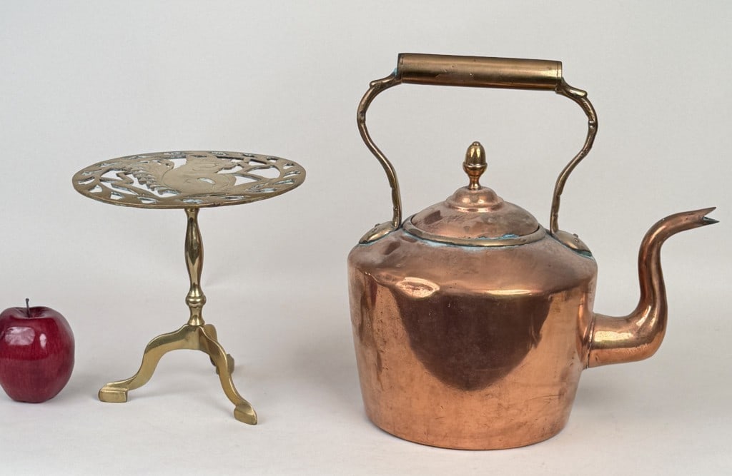 Antique Copper Kettle & Pierced Brass Kettle Stand (1 of 7)