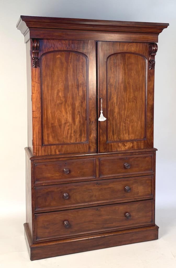 Regency Carved Figured Mahogany Linen Press (1 of 14)