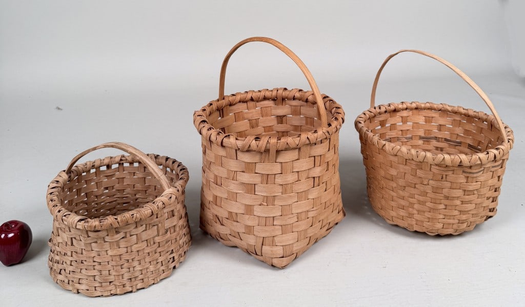 Group Three Splitwood Woven Baskets (1 of 7)