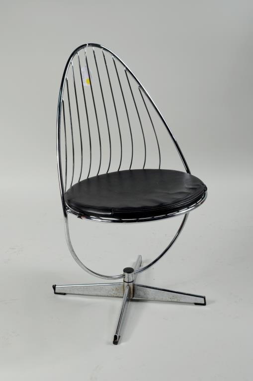 Scandinavian Modernist Chrome Swivel Chair: Scandinavian modernist chrome swivel chair manufactured by Dahlen Mobler AB Sweden, label on base, with vinyl seat. 33" high, 19" wide, 18" deep. Condition: rust, oxidation to base finish, marring to 