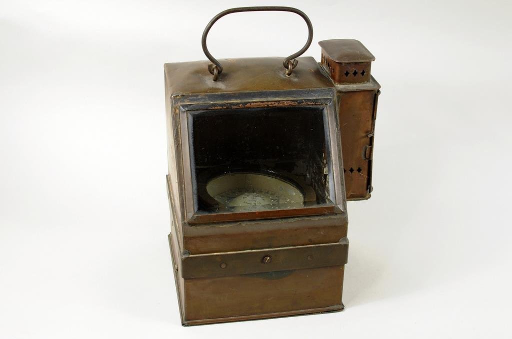 WWII US Navy Lifeboat Binnacle, Compass: WWII US Navy lifeboat binnacle, compass marked "US Navy Boat No. 371 New York, April 1919". 10" high, 8 1/2" wide. Condition: dents, finish, paint wear, loss, soiling.