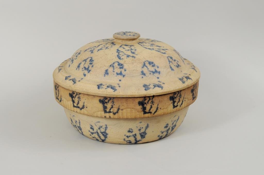 Spongeware Lidded Casserole w/Glazed Blue Interior: Spongeware lidded casserole with glazed blue interior. 7 1/2" high, 11 1/2" wide. Condition: edge chips, stains.