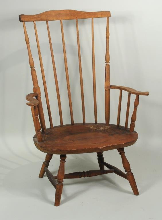 Provincial Nantucket Fan Back Windsor Arm Chair: Rare provincial Nantucket fan back Windsor arm chair, with cupid's bow crest, shaped arms and turned legs with turned stretchers. Nantucket, Mass., circa 1800. Provenance: Nantucket Cottage Hospital T
